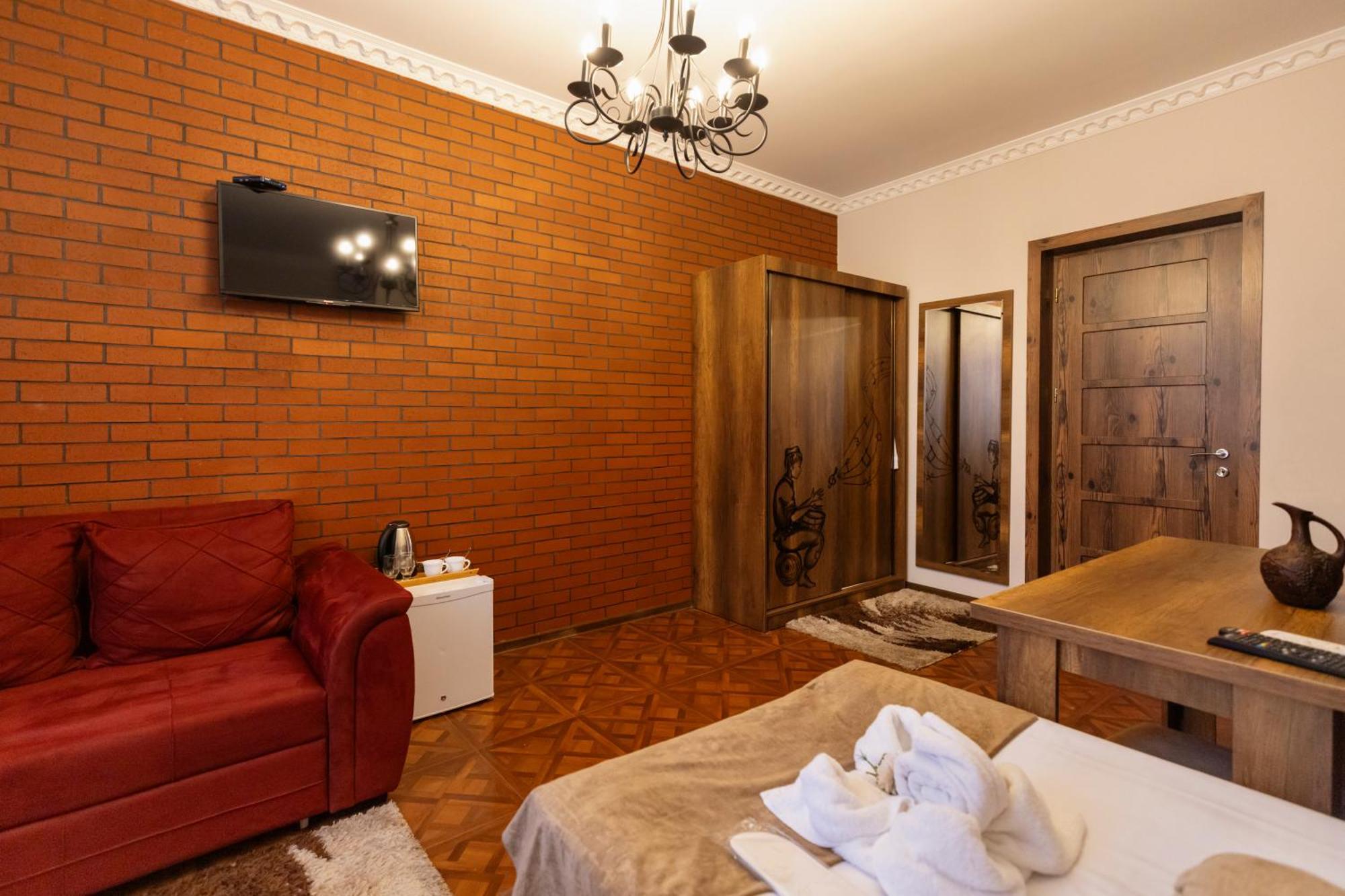 Hestia Boutique Hotel Gori Kültér fotó