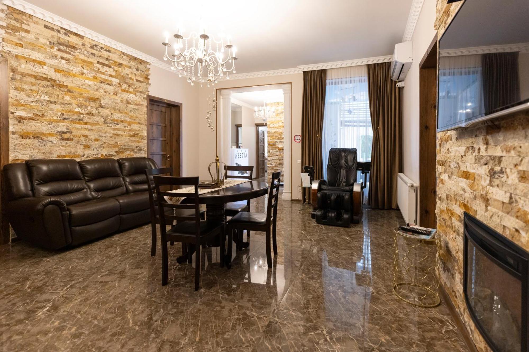 Hestia Boutique Hotel Gori Kültér fotó